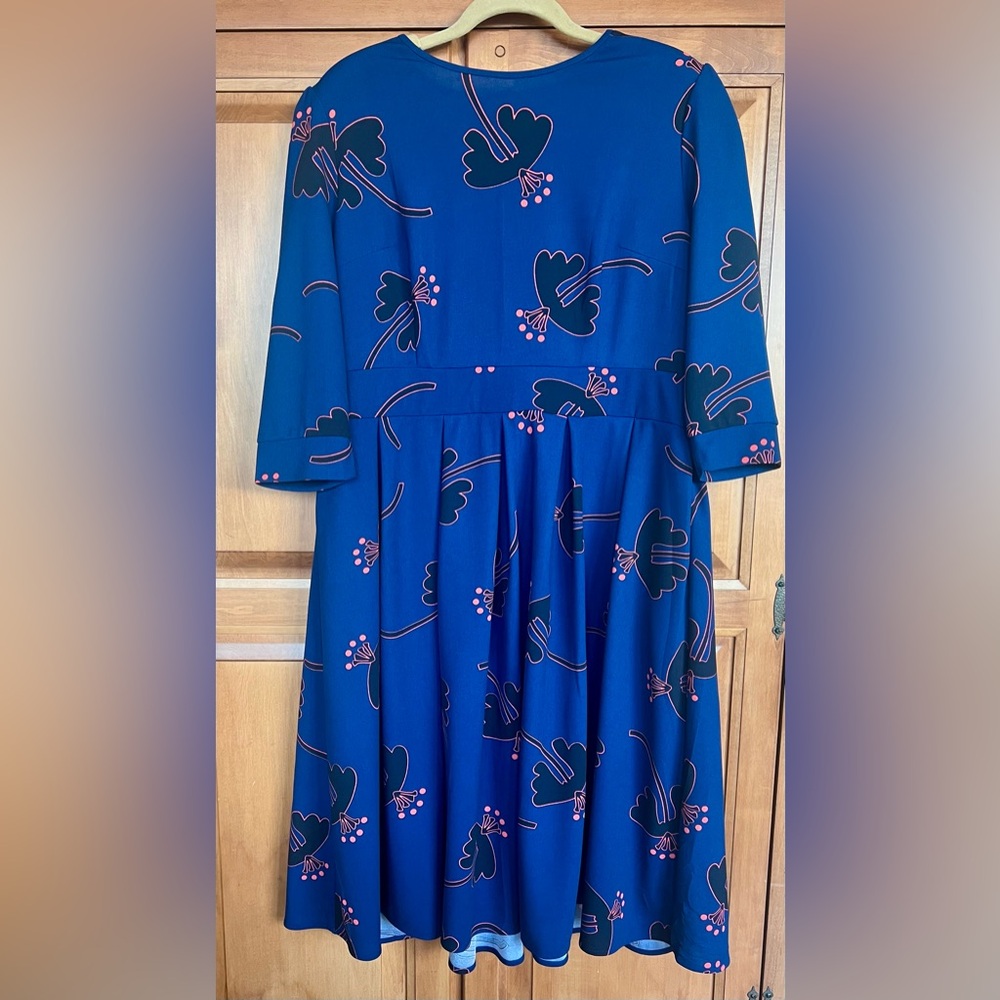 Simple Flavor Blue Floral Dress from Amazon, size XL